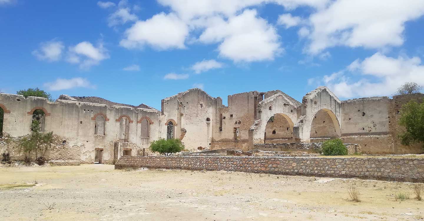 Mineral de Pozos - Mezcal Mineral Mágico