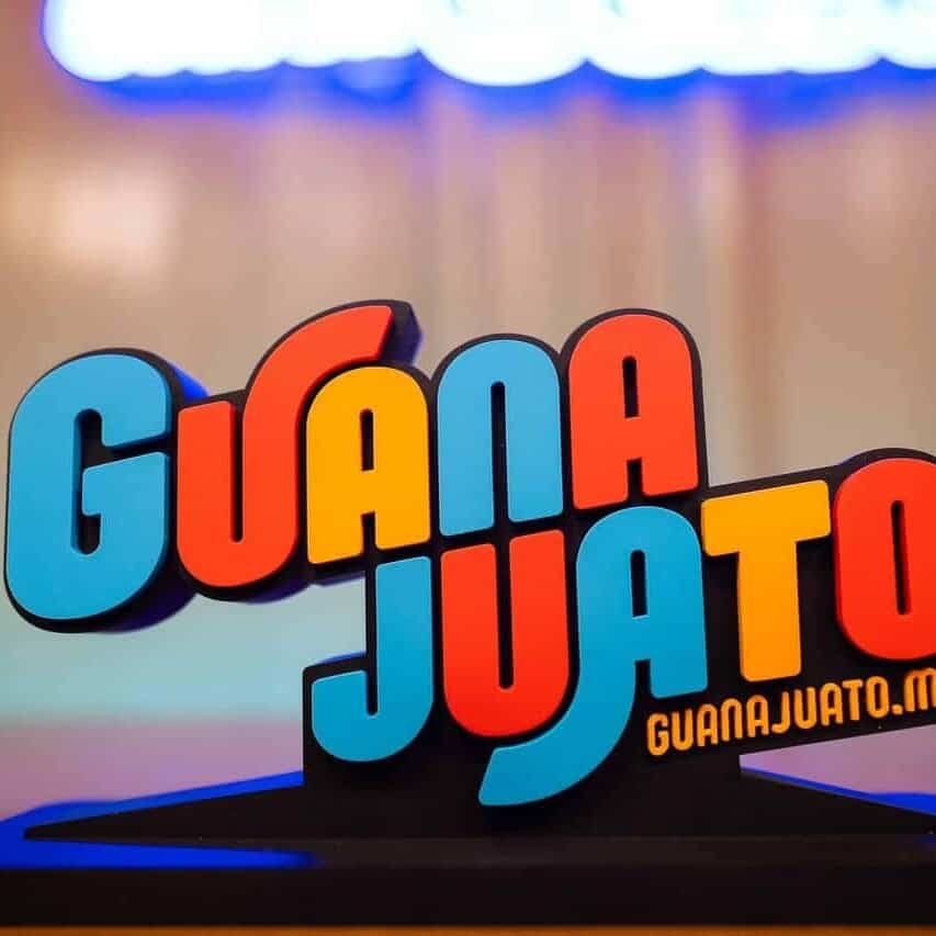 Guanajuato logo on display at tourism event in Mexico.