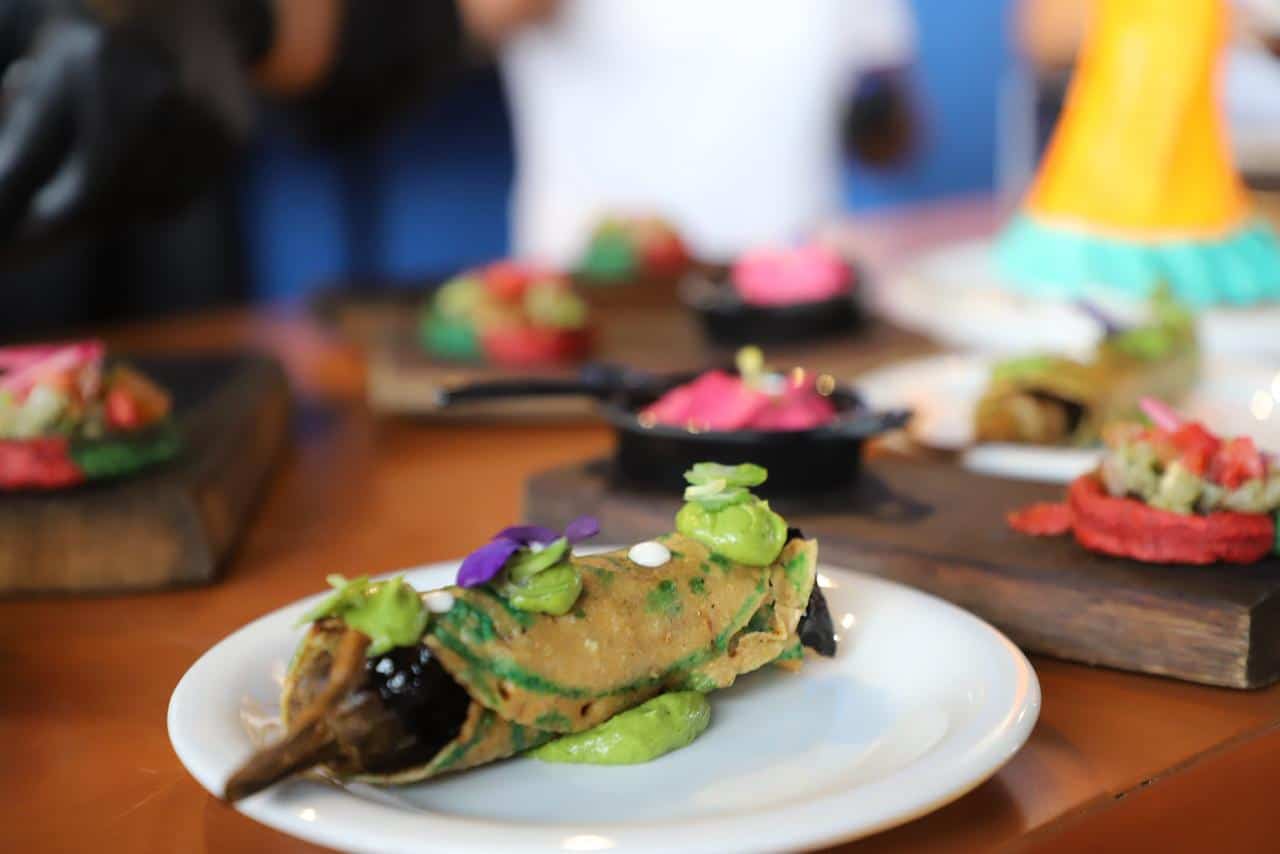 Tacos decorados y coloridos en Guanajuato, perfectos para turismo gastron&oacute;mico.