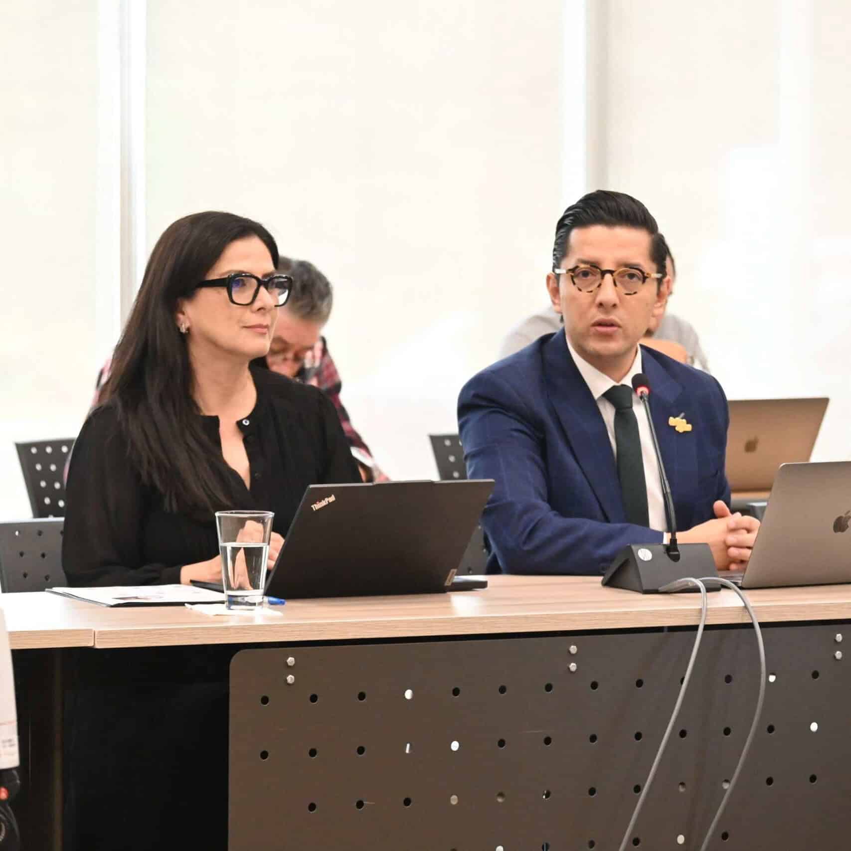 Autoridades discuten modelo para fortalecer destinos turísticos.
