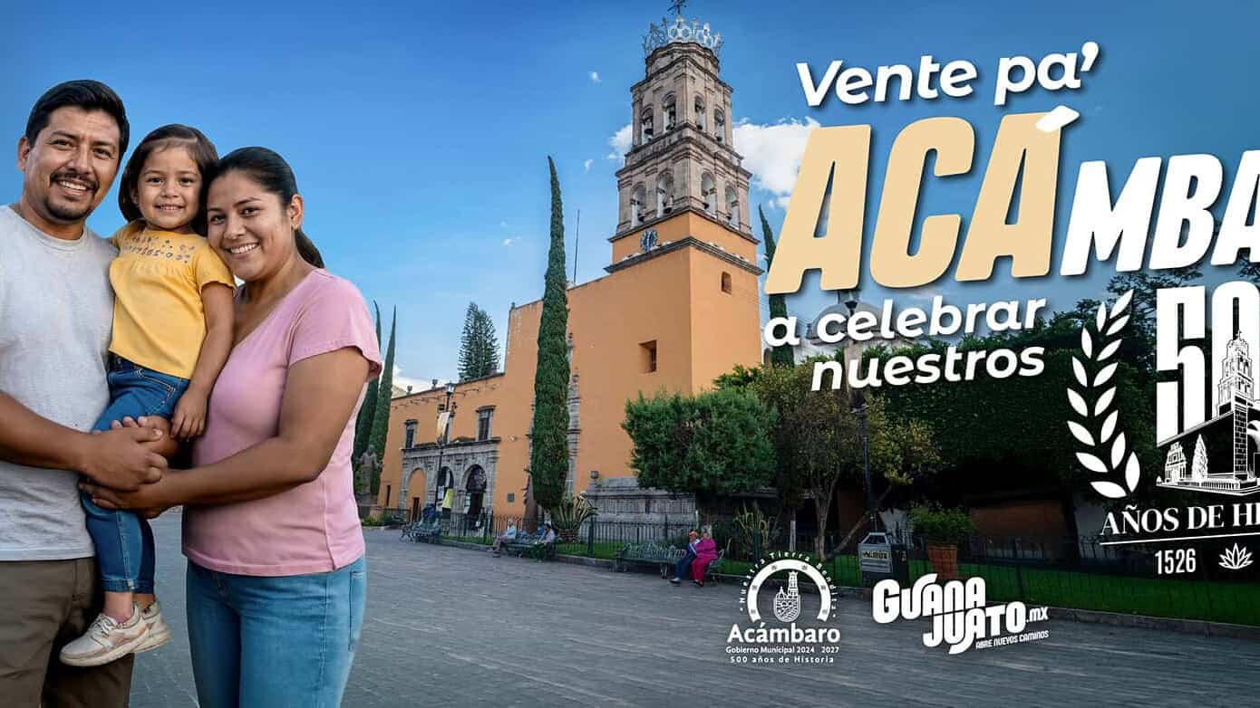 Family in Acámbaro celebrating 500 years of history and tradition in Guanajuato.