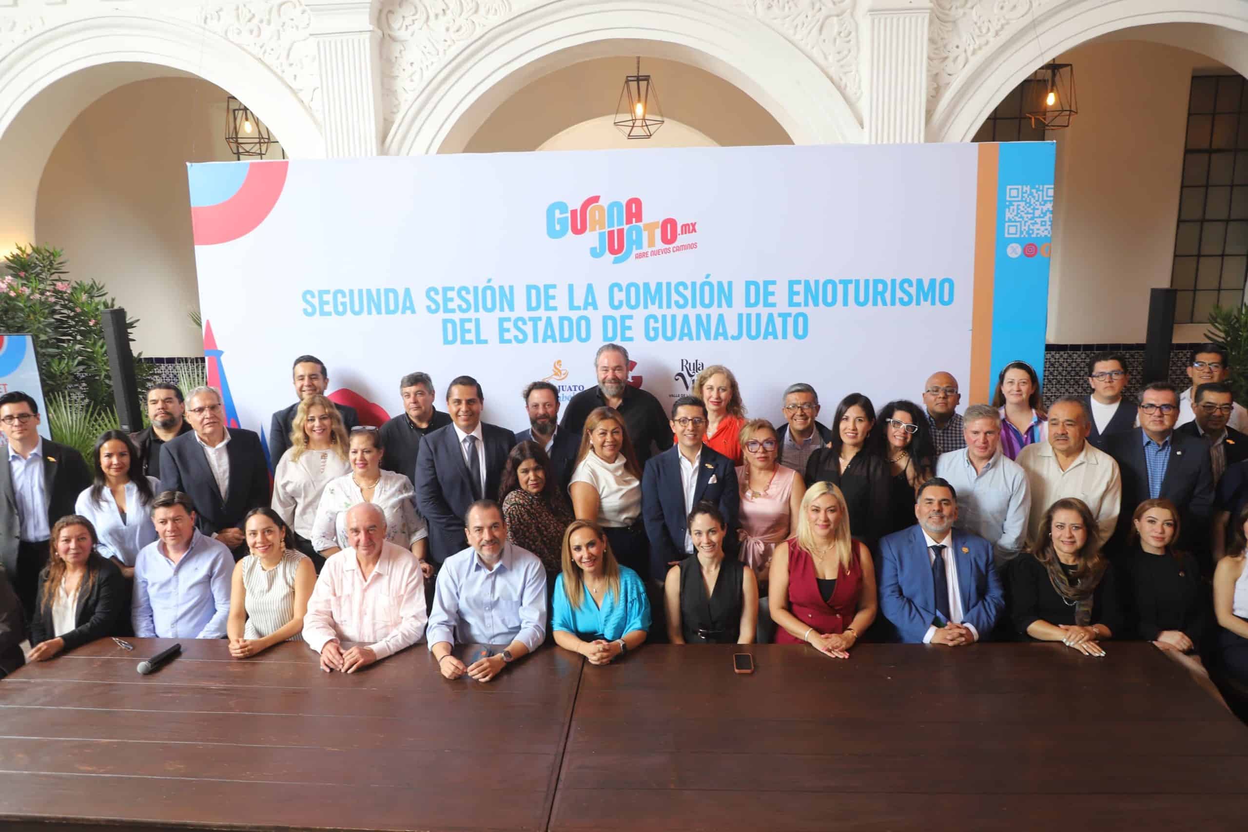 Participantes en la Segunda Sesión de la Comisión de Enoturismo en Guanajuato.