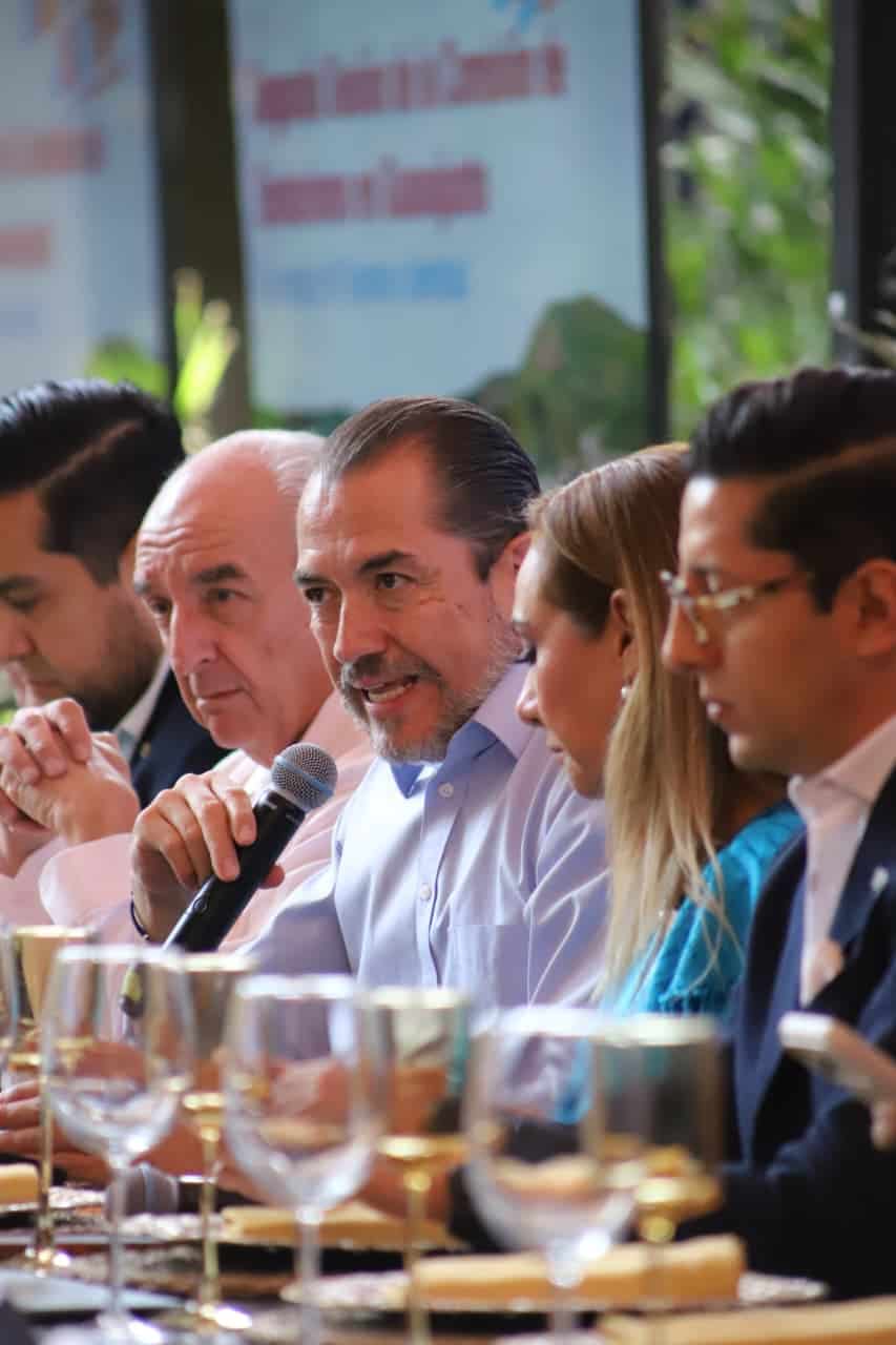 Participantes en la Segunda Sesión de la Comisión de Enoturismo de Guanajuato.