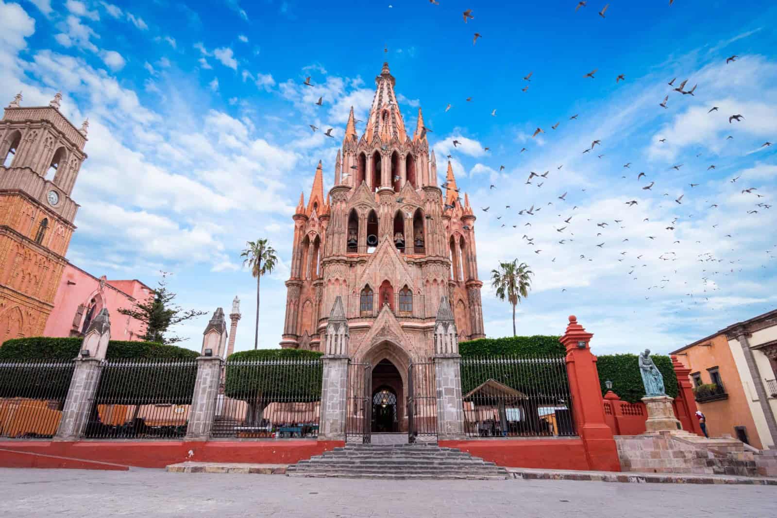 Catedral de San Miguel Arcángel en San Miguel de Allende, patrimonio cultural de México.