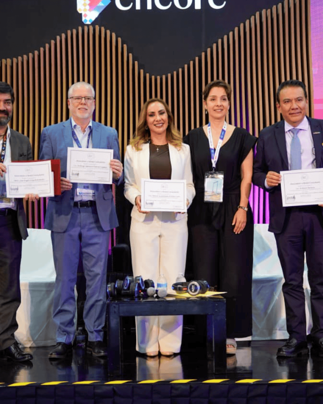 Reconocimiento en evento de turismo de romance en IBTM Americas.