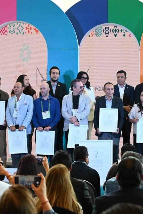 Reconocimiento a líderes en la industria de reuniones en León, Guanajuato.