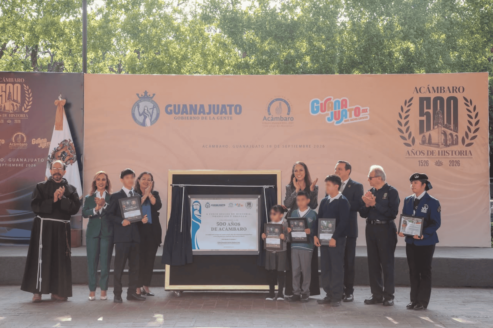 Celebración del 500 aniversario de Acámbaro en Guanajuato con autoridades y comunidad.