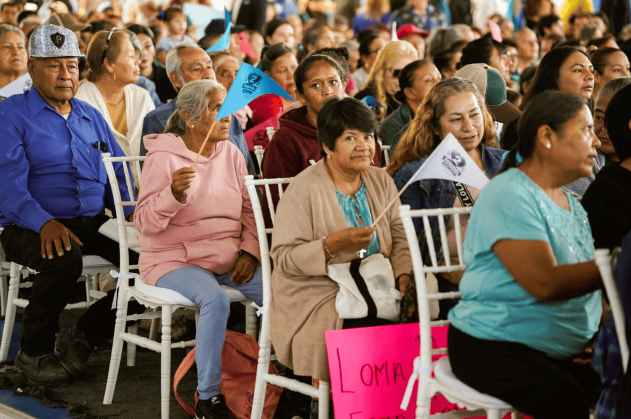 Asistentes en evento turístico en Romita, Guanajuato, México.