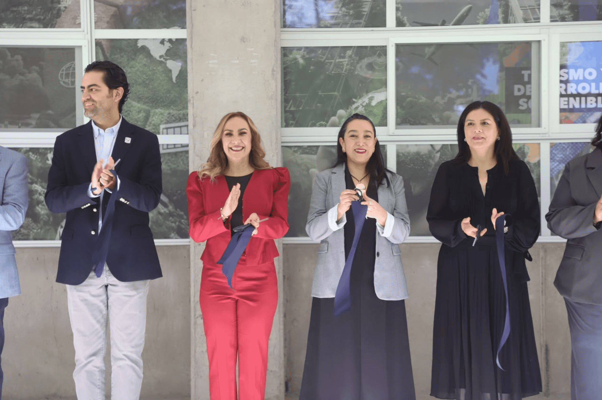 Autoridades en la inauguración del Laboratorio de Turismo y Desarrollo Sostenible en Guanajuato.