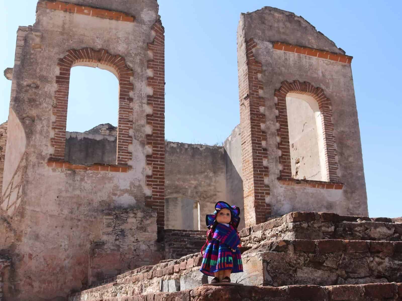 Ruinas de minas de ladrillo en Mineral de Pozos.